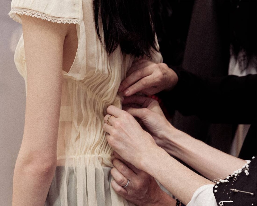 Online assistance service Alexander McQueen, McQueen, AMQ